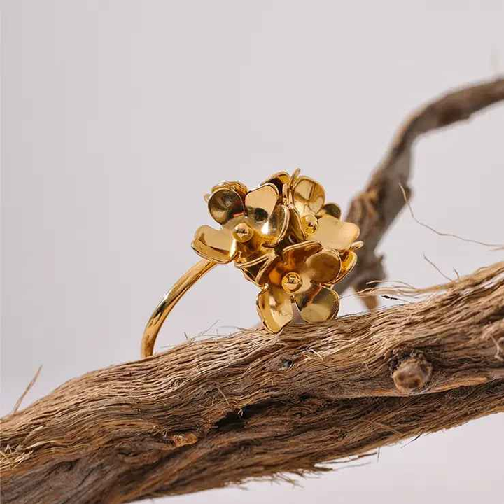 Beatrice Ring