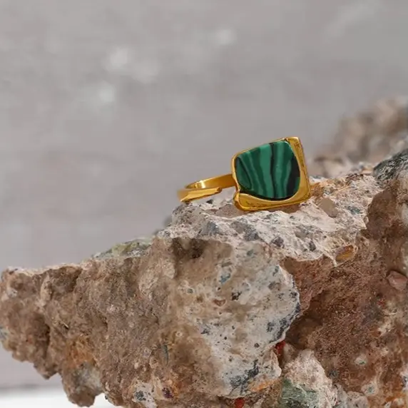 Malachite Ring for Transformation - Raw Spiritual