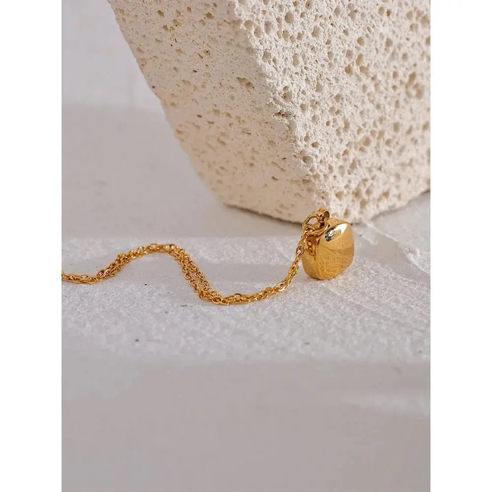 Emma Heart Pendant Necklace Yiwu Jinyou VIMI