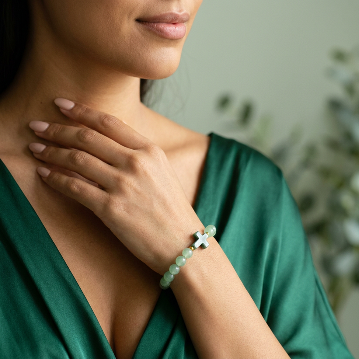 Green Jade Bracelet for Peace & Balance - Lifestyle F