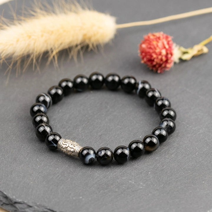 Black Onyx for stress relief, protection & strength. Zodiac: Leo, Capricorn, Scorpio Yiwu Shanmei Jane